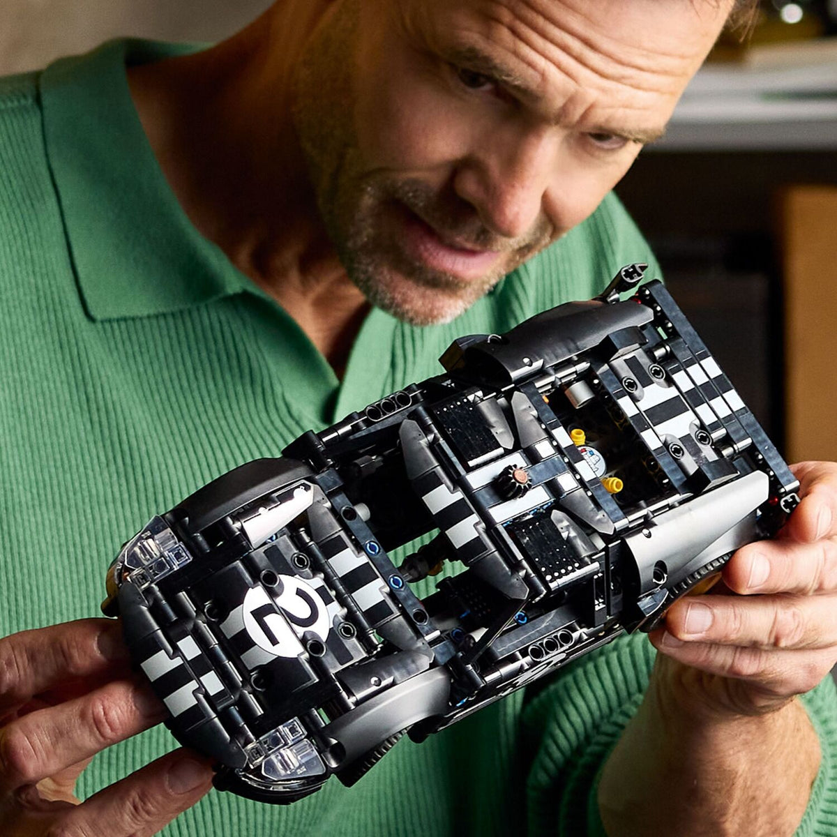 LEGO Technic: 1966 Ford GT40 MKII Race Car