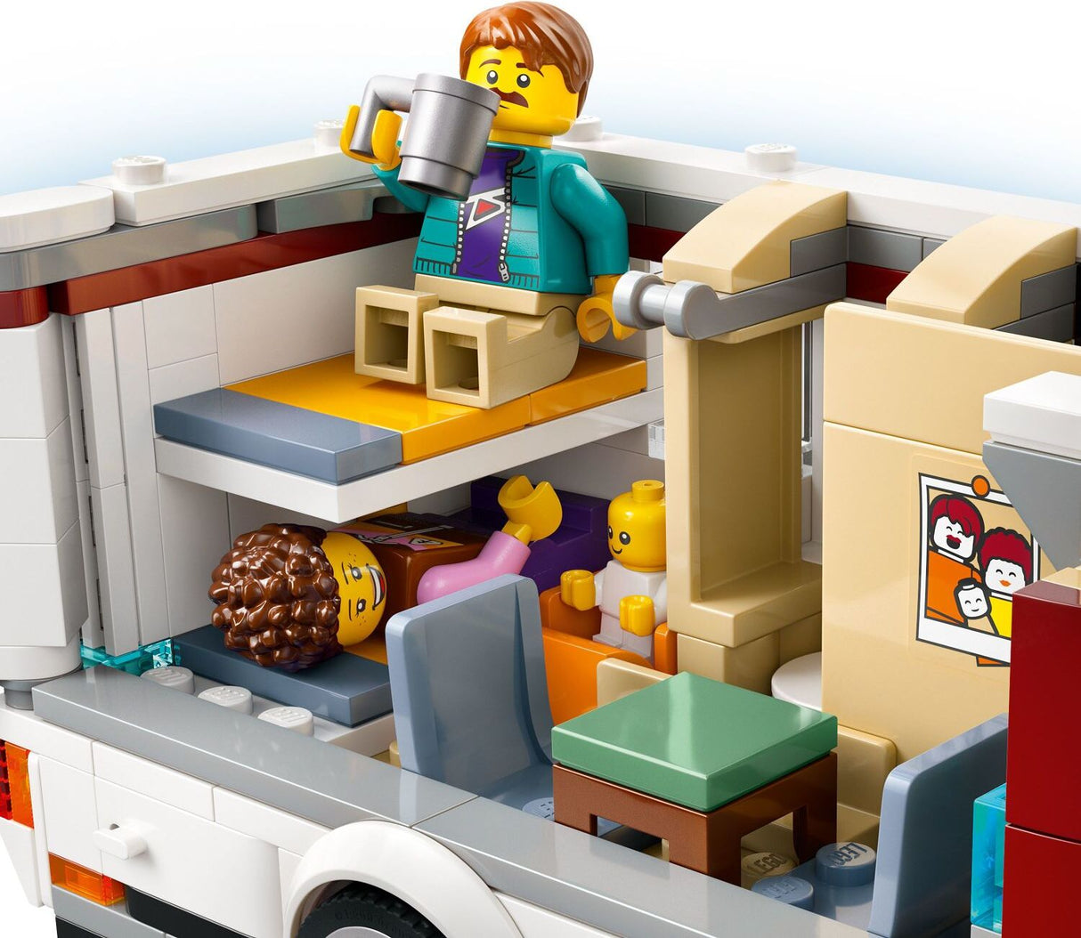 LEGO City Great Vehicles: Holiday Adventure Camper Van