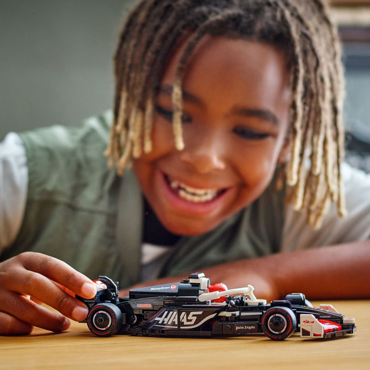 LEGO Speed Champions: MoneyGram Haas F1® Team VF-24 Race Car