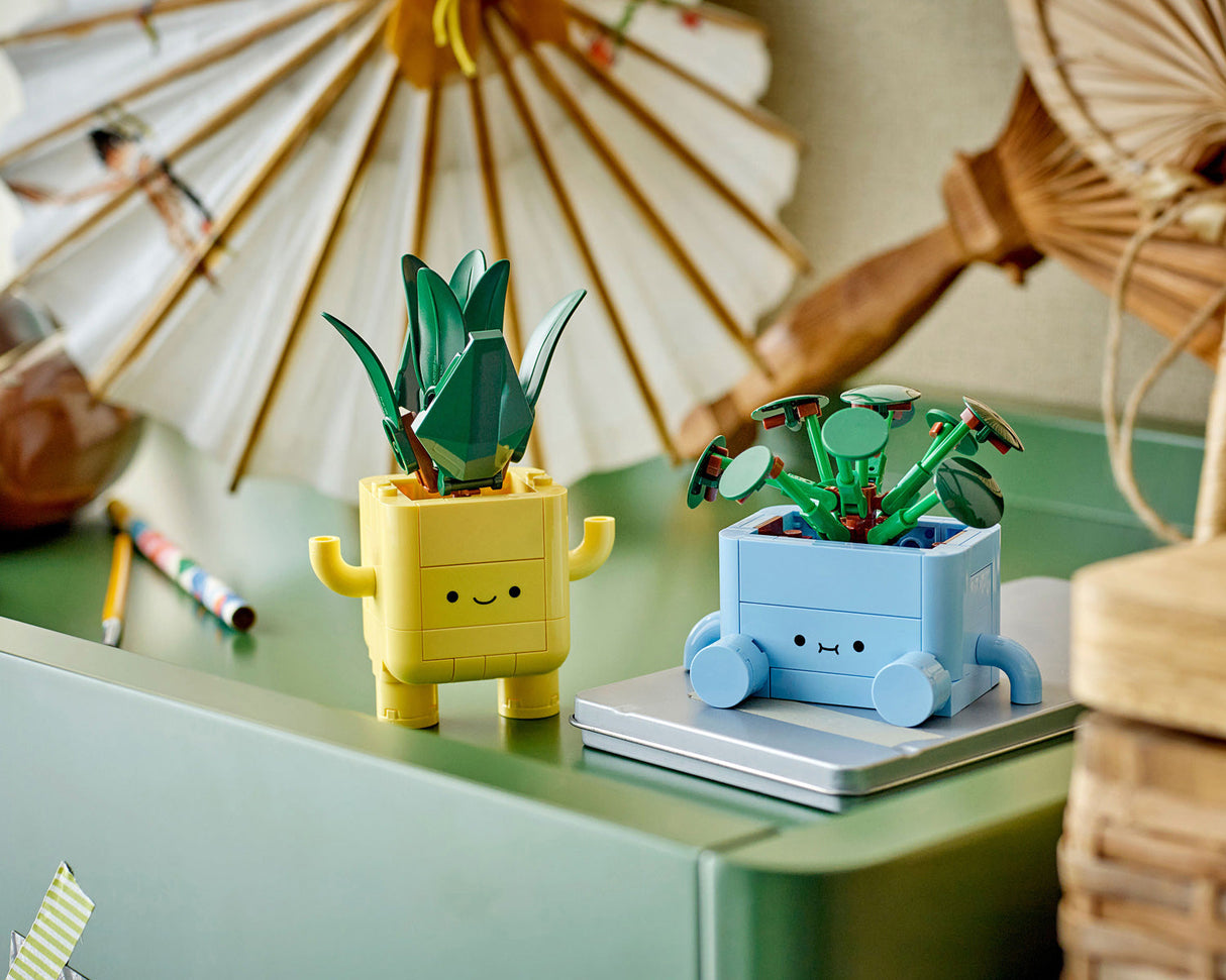 LEGO BOTANICALS Happy Plants