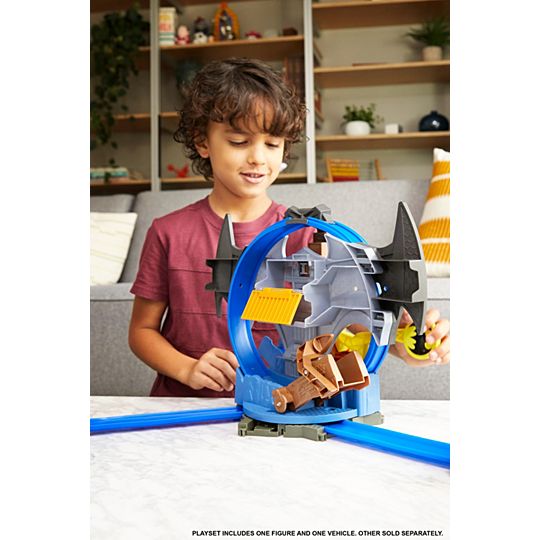 Hot Wheels® DC™ Batman™ Batcave™, Play Set