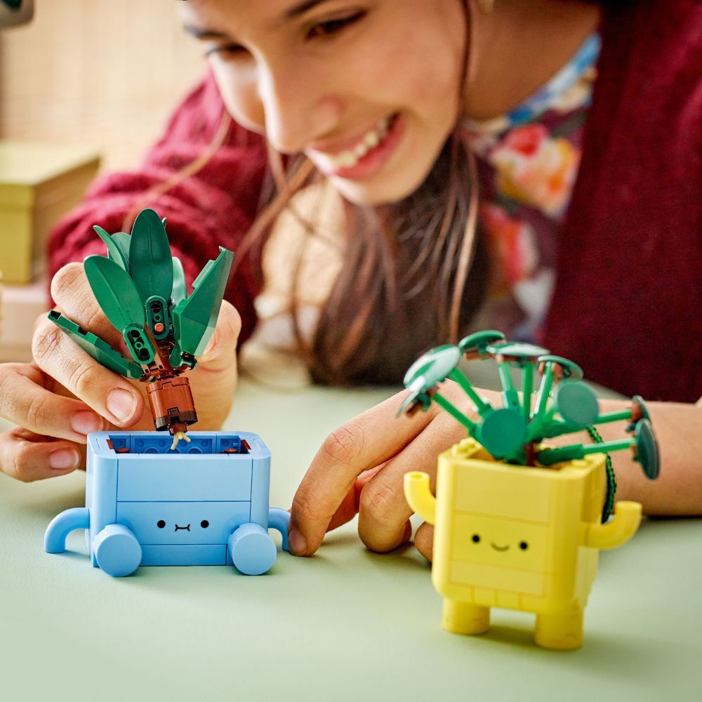 LEGO BOTANICALS Happy Plants – Geppetto's Toys