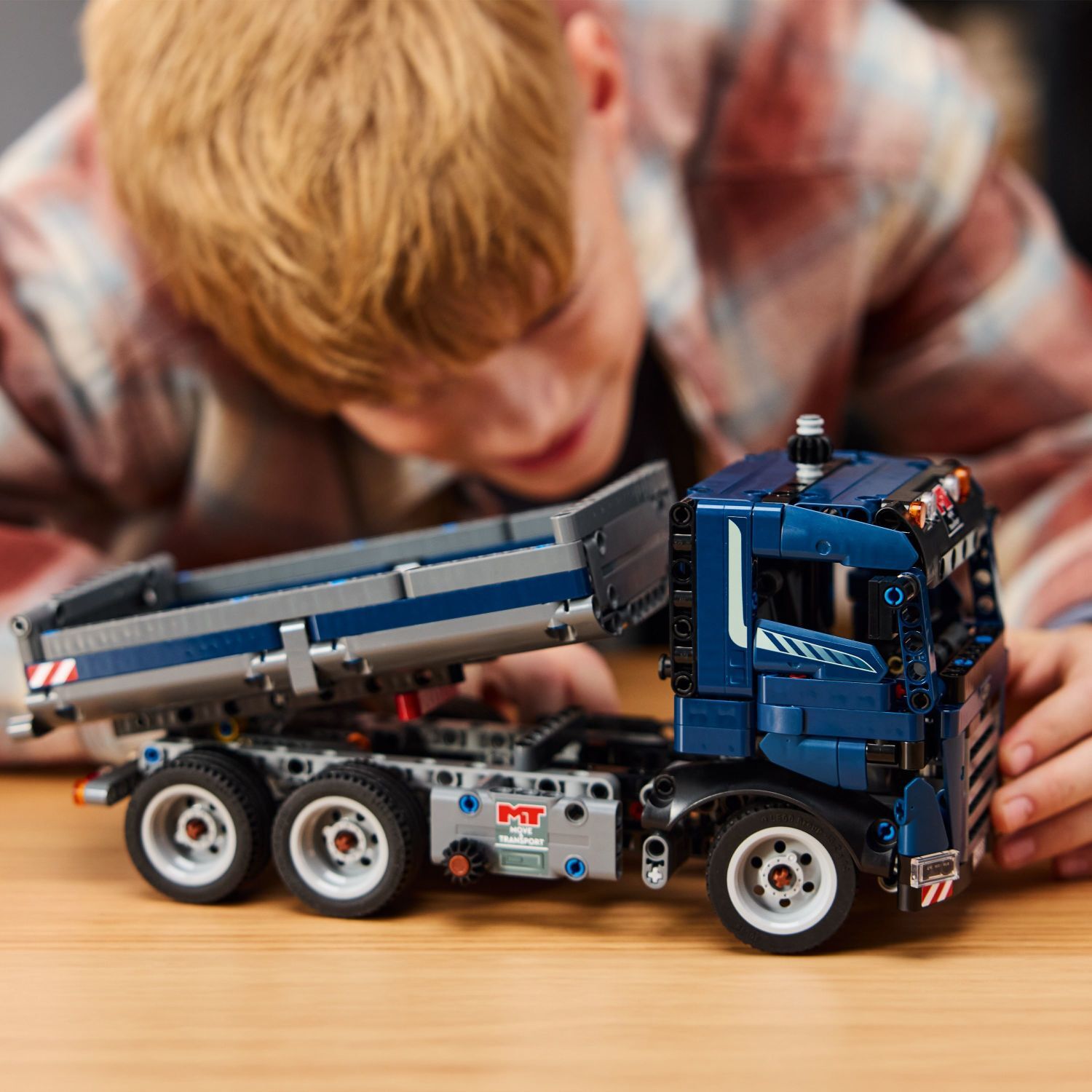 LEGO Technic: Tipping Dump Truck – Geppetto's Toys