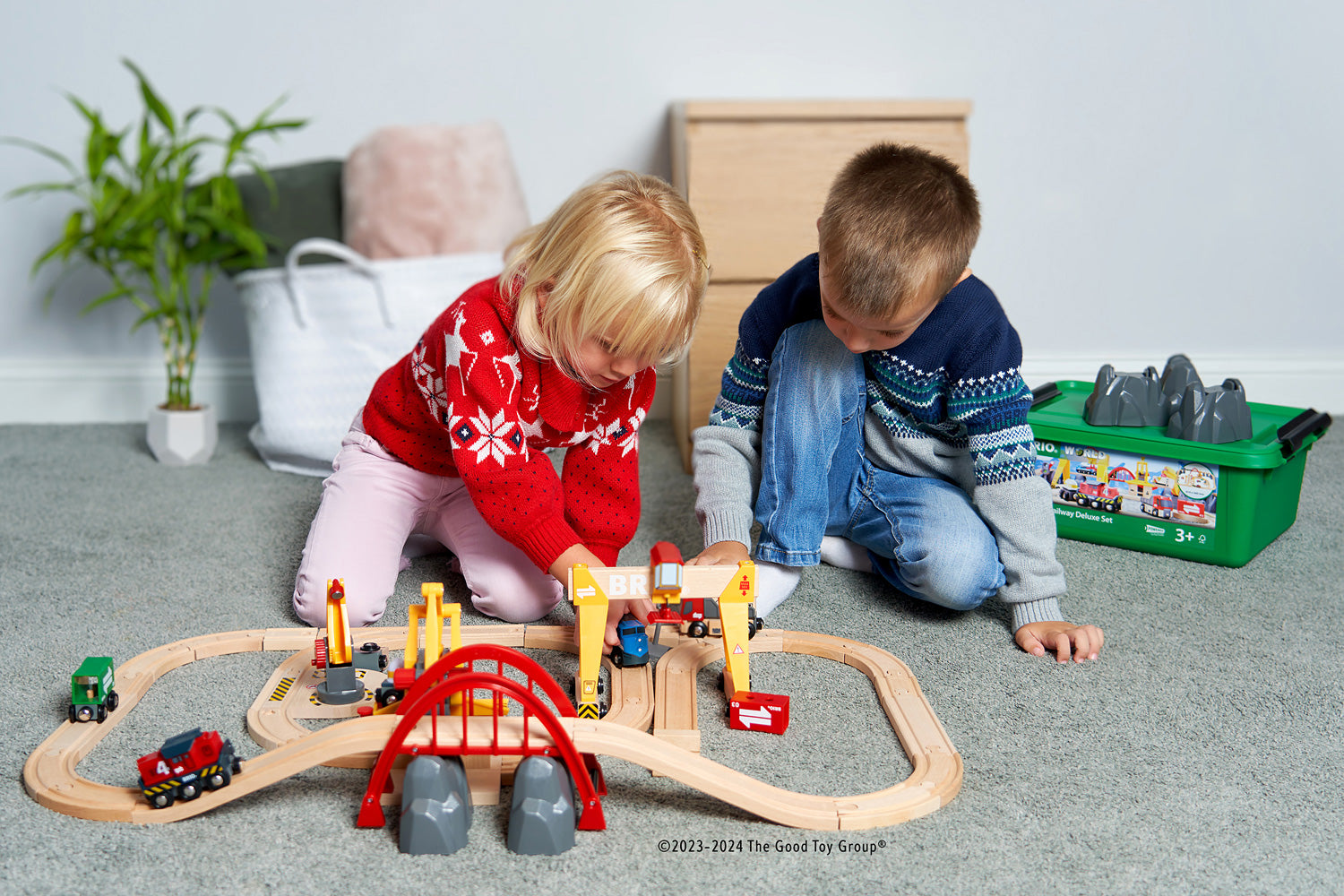 BRIO Cargo Railway Deluxe Set – Geppetto's Toys