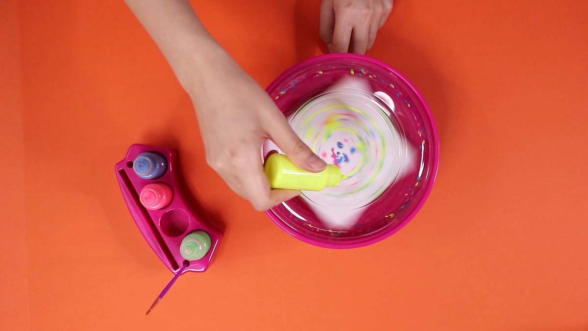 AMAZING ART SPINNER